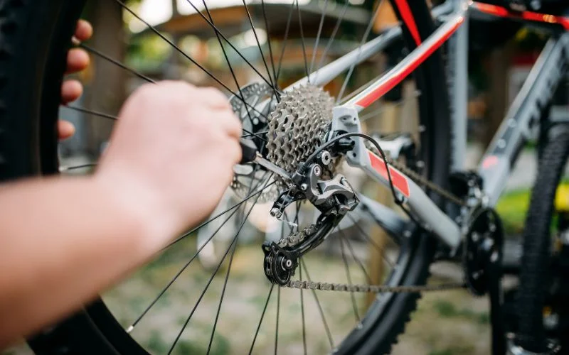 how to adjust bicycle brakes